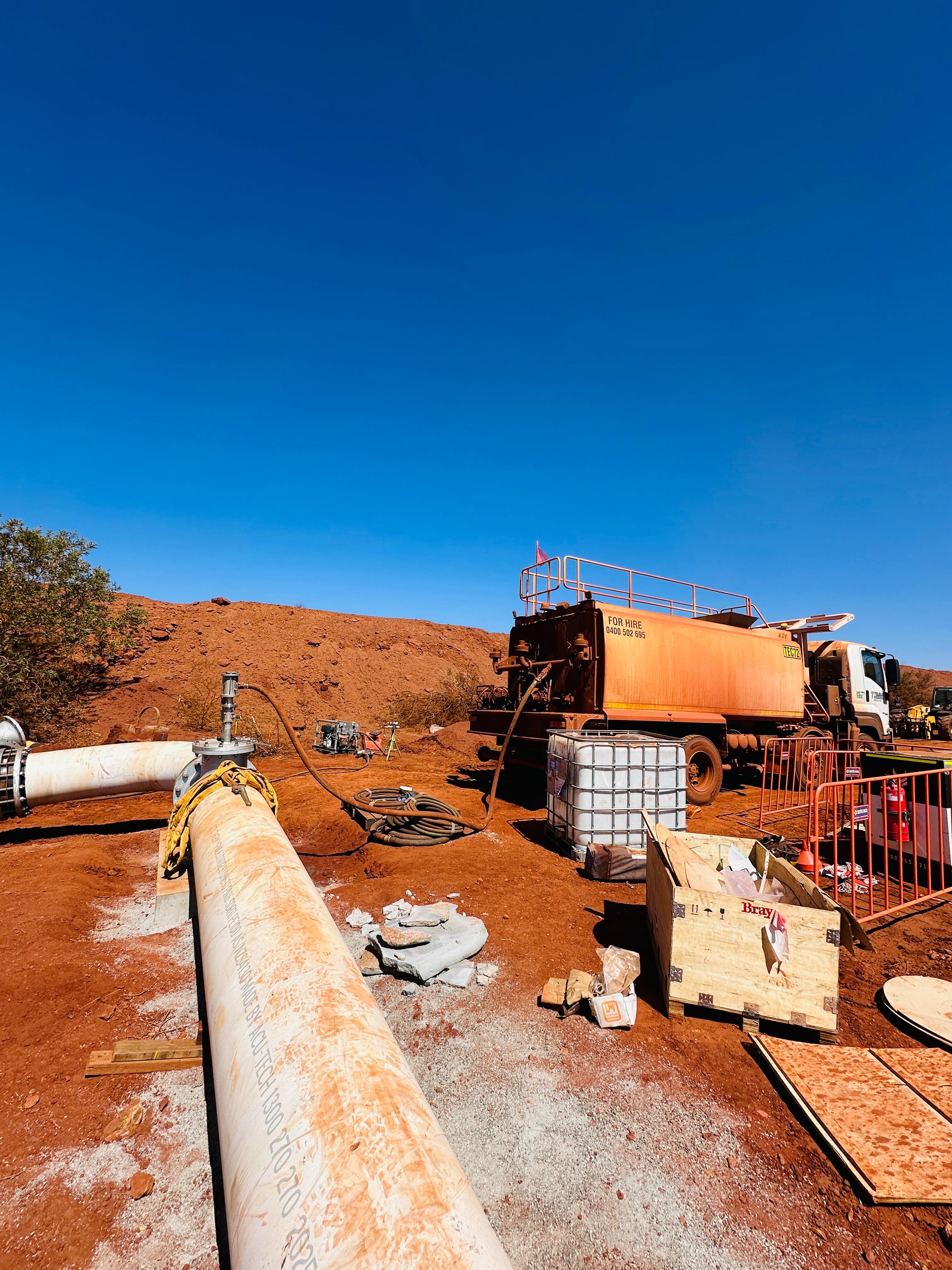 On-site hydrostatic testing of HDPE water trailing pipelines at an iron ore mining site